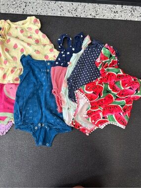 Assorted Girls' Summer bundle 0-3 month. 11 pieces